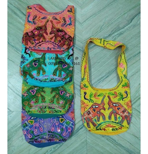 Trendy Ladies Fashion Cotton Shoulder Bags from India Embroidered Beach Bag with Single Handle Canvas Lining for Summer Trendy Ladies Fashion Cotton Shoulder Bags from India Embroidered Beach Bag with Single Handle Canvas Lining for Summer