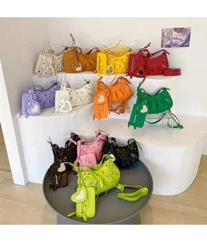 Wholesale Sac A Main Solid Color PU Leather Heart Mirror Solid Designer Luxury Handbags Famous Brand Women's Shoulder Bags