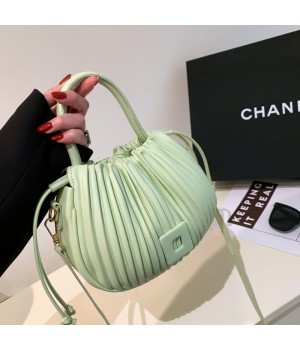 2024 new fashionable texture niche versatile crossbody bag handbag pleated drawstring bucket bag single shoulder