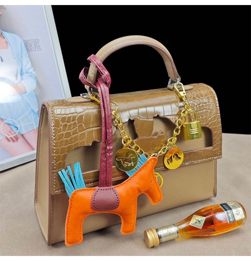 Women's PU Leather Handbag Vintage Kelllye Bag Fashionable Palm Print Portable Shoulder Bag All Summer Winter Spring Women's PU Leather Handbag Vintage Kelllye Bag Fashionable Palm Print Portable Shoulder Bag All Summer Winter Spring