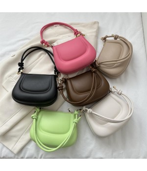 2025 New PU Crossbody Bag Women Elegant Underarm Shoulder Strap Zipper Closure All-Match Solid Color Stylish Fashionable Autumn